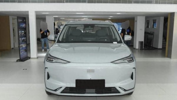 郑州配资服务 7月24日上市，2026款吉利银河E5实车亮相，新增长续航车型